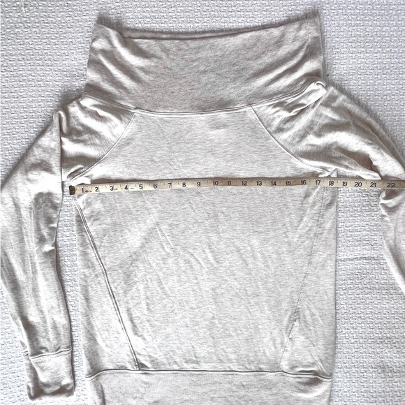 Athleta Studio Barre Sweatshirt. Size XS. Toasted Oatmeal/Brown EUC - Picture 3 of 9